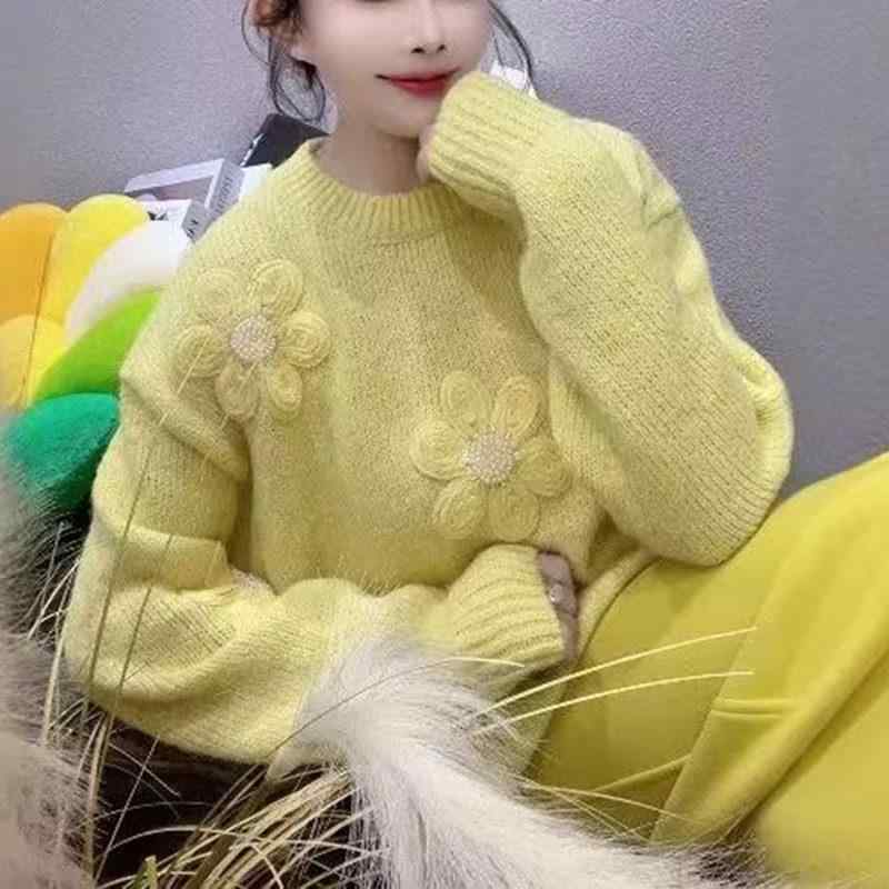 レディース 秋冬 ニットセーター 花柄刺繍 プルオーバー ゆったりシルエット 高級感 保温 暖か インナー トップス 普段使い 柔らかい 編み込み