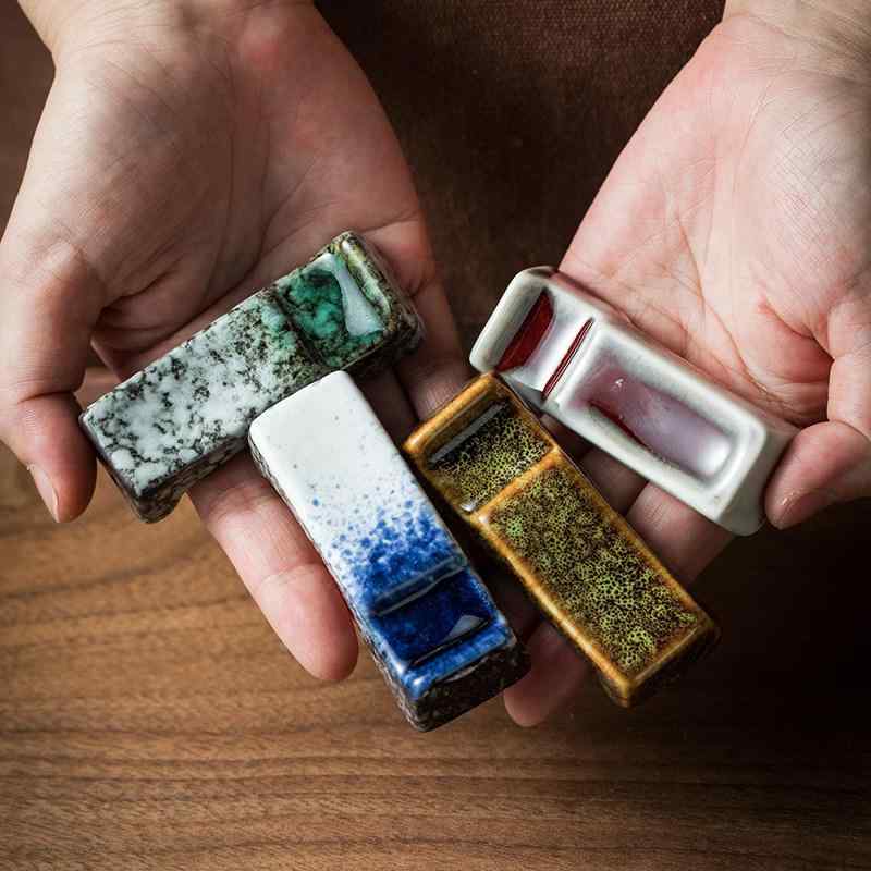 箸置き 陶器 高級感 釉変 青緑 赤 ホテル用 レストラン用 食卓用 セラミック 食器立て スプーン置き ダイニング 家庭用