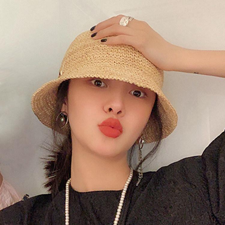 麦わら帽子 女性用 日系 ラフィア バケットハット UVカット 日よけ 夏 リゾート ビーチ ファッション コーディネート 軽量 通気性 スタイリッシュ