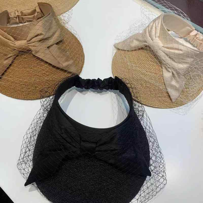 麦わら帽子 夏用 手編み ラフィア 蝶結び レース 飾り 日よけ 防紫外線 通気性 オープントップ 軽量 小顔効果 フェミニン スタイル ビーチ アクセサリー 女性用