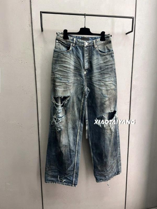 デニムパンツ ワイドレッグ ダメージ加工 バギーシルエット 泥染め 切り裂き エイジング コットン素材 カジュアル ストリートスタイル 普段使い 軽量 伸縮性・ディテール: 刺繍・加工: ノーアイロン・ウエスト位置: 中低腰・丈: ロング・サイズ展開: XS, S, M, L・生地: デニム・スタイル: 青春・対象: 若者・用途: 休闲・主な素材: 綿100%・シルエット: ストレート・厚み: 標準・サブスタイル: ストリート