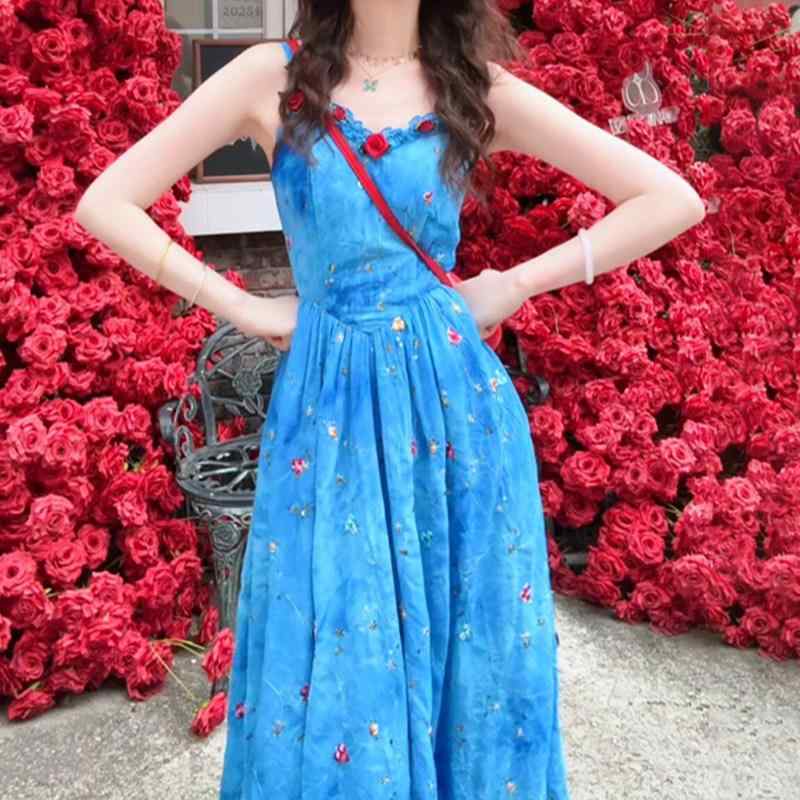 乐天商城 - ワンピース レディース 夏用 ブルー 小花柄 キャミソール ロング丈 フラワープリント 軽やか 涼しい 日常使い カジュアル 女性用 ドレス トップス