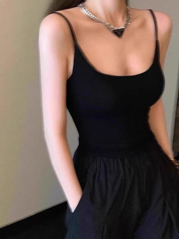 レディース キャミソール ブラ一体型 美背 取り外しパッド付き アメリカンスタイル インナー トップス かわいい 軽量 伸縮性 日常使い・・シルエット: スリム・対象年齢: 18-24歳・セット内容: 単品・: 吊り帯・丈: 標準・柄: 無地・サイズ展開: S.M.L.XL・カラー展開: 赤.黒.白.灰