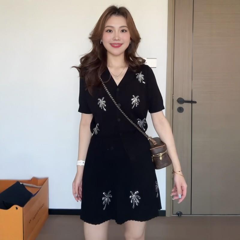 レディース 夏用 ゆったり Vネック 短袖 トップス ミディスカート セット クリスタル装飾 スリム効果 かわいい 軽量 吸湿速乾 ビッグシルエット