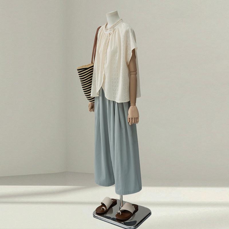 レディース 夏 フレンチスタイル ブラウス ワイドパンツ 2点セット かわいい ゆったり シルエット カジュアル トップス ロングパンツ セットアップ・セット内容: 2点セット・パンツ丈: 7分丈・袖丈: 短袖・ネックライン: 丸首・着用方法: ボタン・サイズ展開: S.M.L.XL・カラー展開: ホワイト上衣+ブルーパンツ