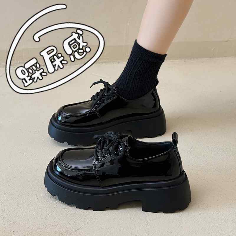 レディース 厚底 ローファーシューズ ブラック レザー 春用 イギリス風 フラットシューズ クッションソール 疲れにくい 軽量 快適 普段使い 通勤 スタイルアップ