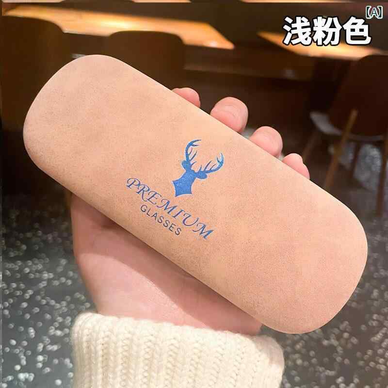 メガネケース 鹿モチーフ 携帯用 スタイリッシュ レトロ シンプル 耐衝撃 軽量 老眼鏡 近視用 収納 コンパクト 日常使い 旅行対応 ファ..
