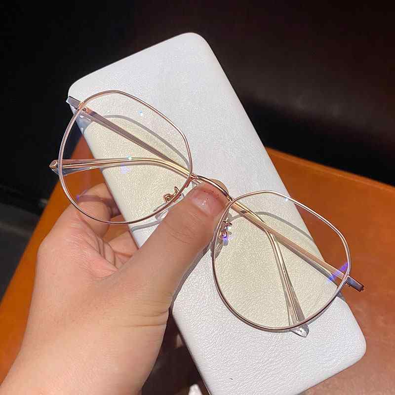 NICOLE - メガネフレーム 女性用 レトロ 大型フレーム 丸顔対応 大きい顔適合 ローズゴールド 非度入り ファッションアクセサリー スタイリッシュ デザイン ゴールド系カラー 普段使い 軽量 快適フィット