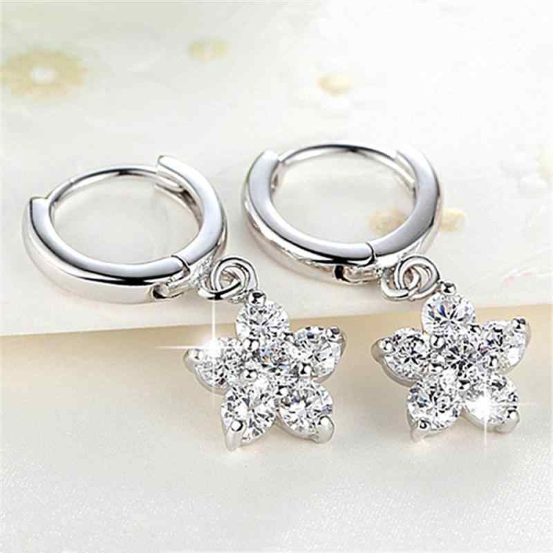 Peridot - イヤリング ロング 女性用 耳飾り 星 雪花 合成水晶 韓国 ファッション アクセサリー 揺れる 華やか シンプル 普段使い シルバー 冬 秋冬