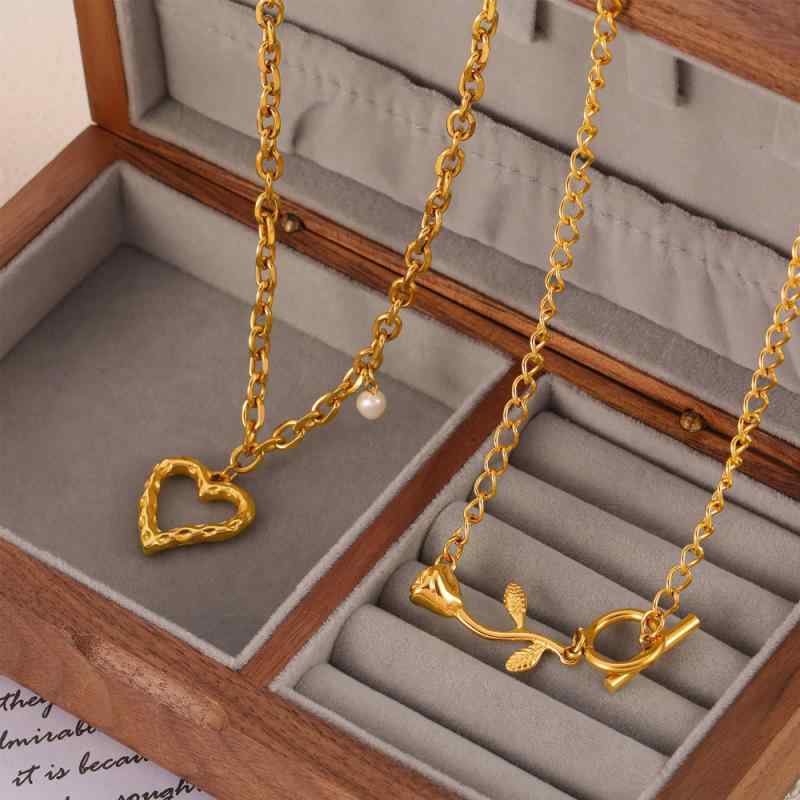 Other - ネックレス 女性用 シンプル 保色 チタン ステンレス ローズ 花 モチーフ かわいい インスピレーション スタイル 軽量 アクセサリー ギフト ロマンチック 日常使い シルバー アクセント