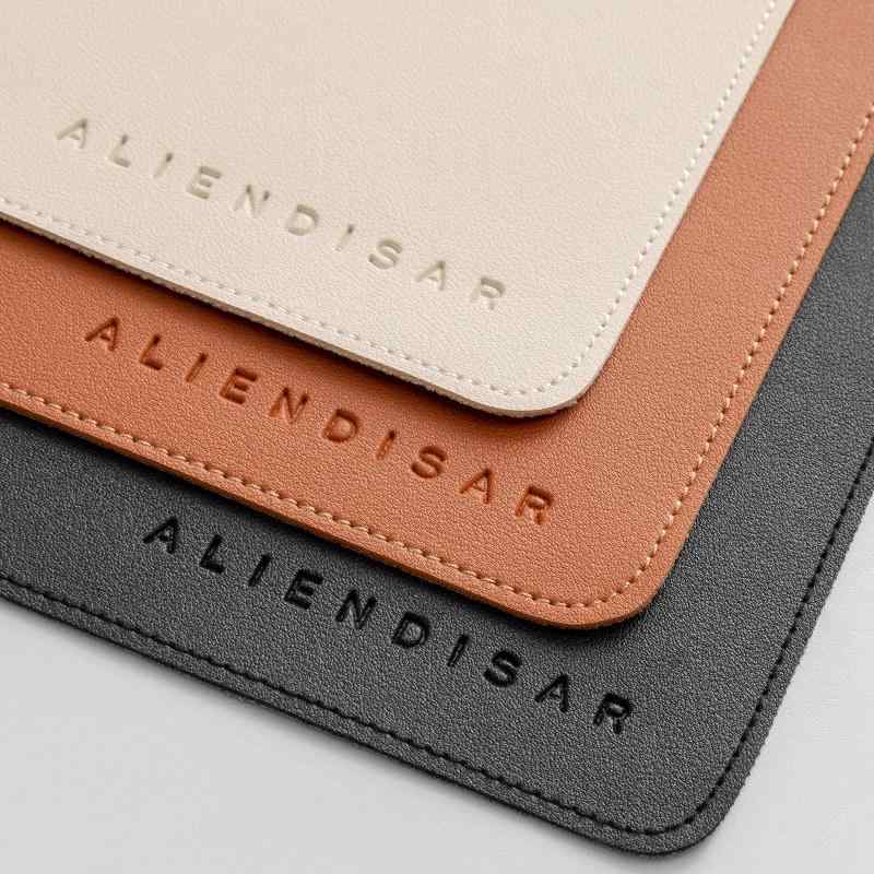 デスクマット マウスパッド 大型 レザー素材 オフィス用 ノートパソコン キーボード対応 シンプル 高級感 在宅ワーク 書斎 デスクアクセサリー 軽量 滑り止め
