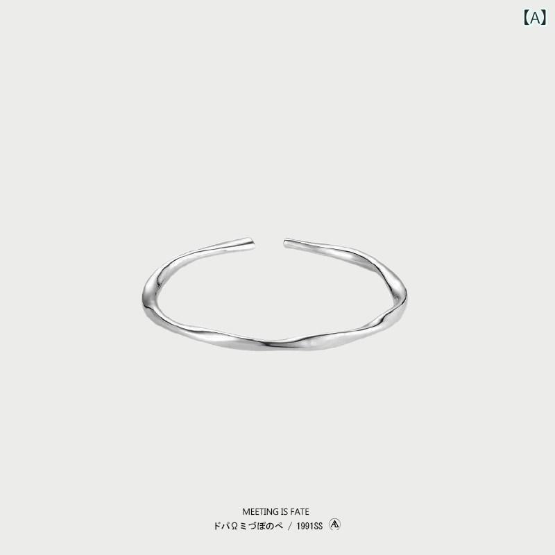 ブレスレット メンズ レディース カップル モビウスリング サイズ調整 高級感 個性的 手首アクセサリー スタイリッシュ ペア 恋人用 ユニーク 形状 モダン ジュエリー