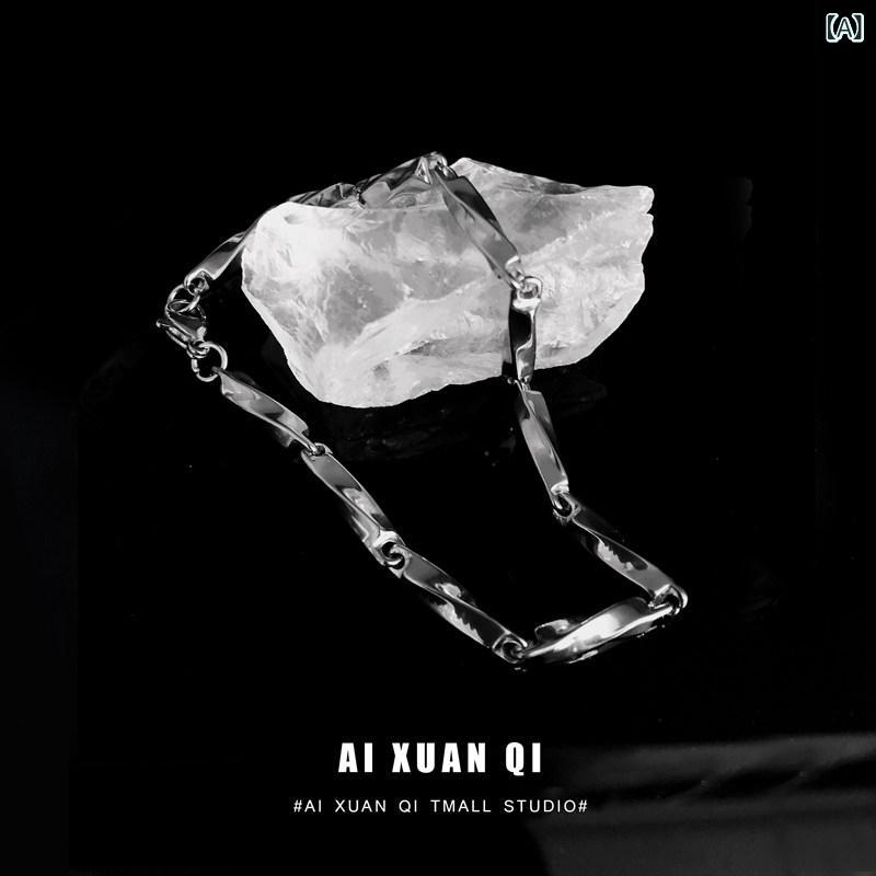 メンズ ブレスレット チタン シンプル ヒップホップ スタイリッシュ アクセサリー カジュアル ファッション 耐久性 軽量 男性用 腕輪 ジュエリー