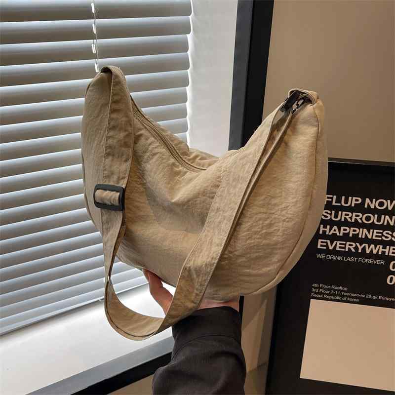 バッグ 女性用 斜めがけ キャンバス生地 シンプル カジュアル 通勤 饅頭型 ショルダー 鞄 軽量 普段使い ファッション スタイル