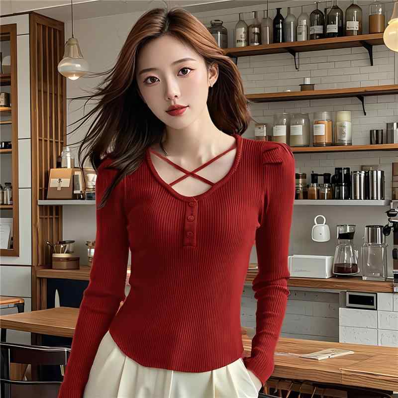 ニット トップス セーター 女性用 シンプル モダン クロス ストラップ 首元 厚手 暖か インナー 普段使い カジュアル 柔らか素材 伸縮性 秋冬 暖房 レイヤード