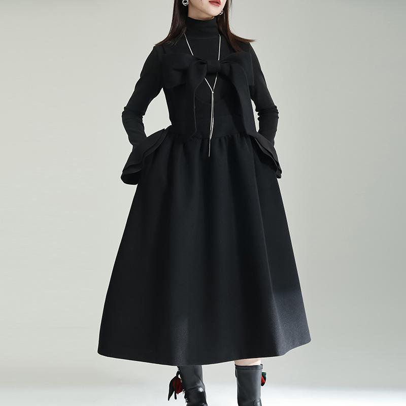 秋冬 ワンピース 毛織り Aライン ロング丈 ゆったり スリム 背面 大蝶々結び 背中開き 女性用 暖か素材 ゆったりシルエット 膝下丈 フェミニン 秋冬コーデ 日常使い 軽量 柔らかい肌触り