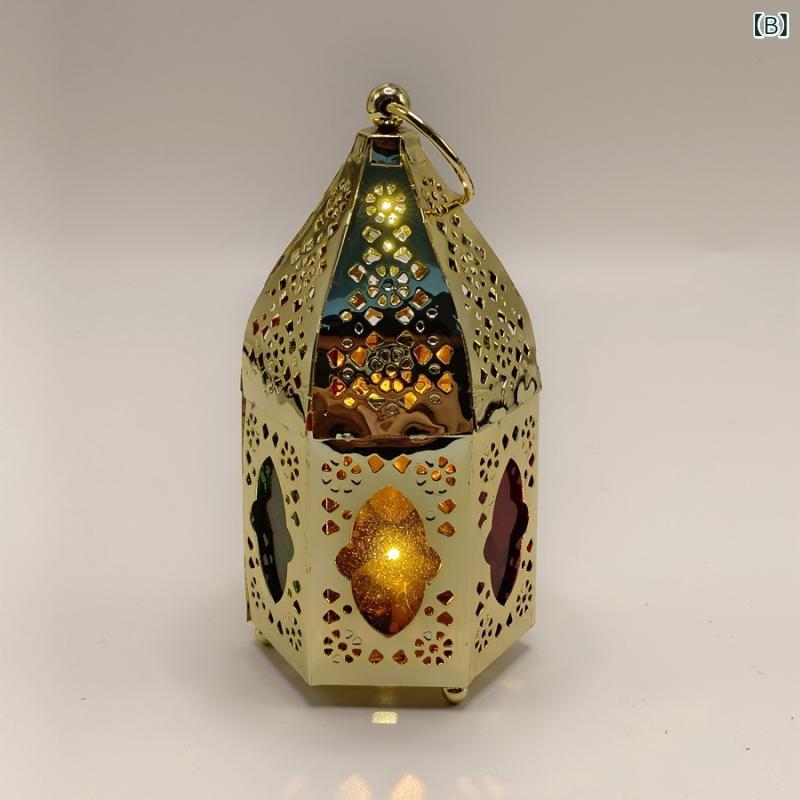 リバーパディのキャンドルホルダー 金色 欧 アイアン インテリア 装飾品 置物 テーブルデコ モダン クラシック 金属製 耐久性 洗練 空間演出 日常使い ギフト向き 光の演出 暖かみ 光沢加工 細工 彫金 インテリア小物 ホームデコレーション｜アングル3
