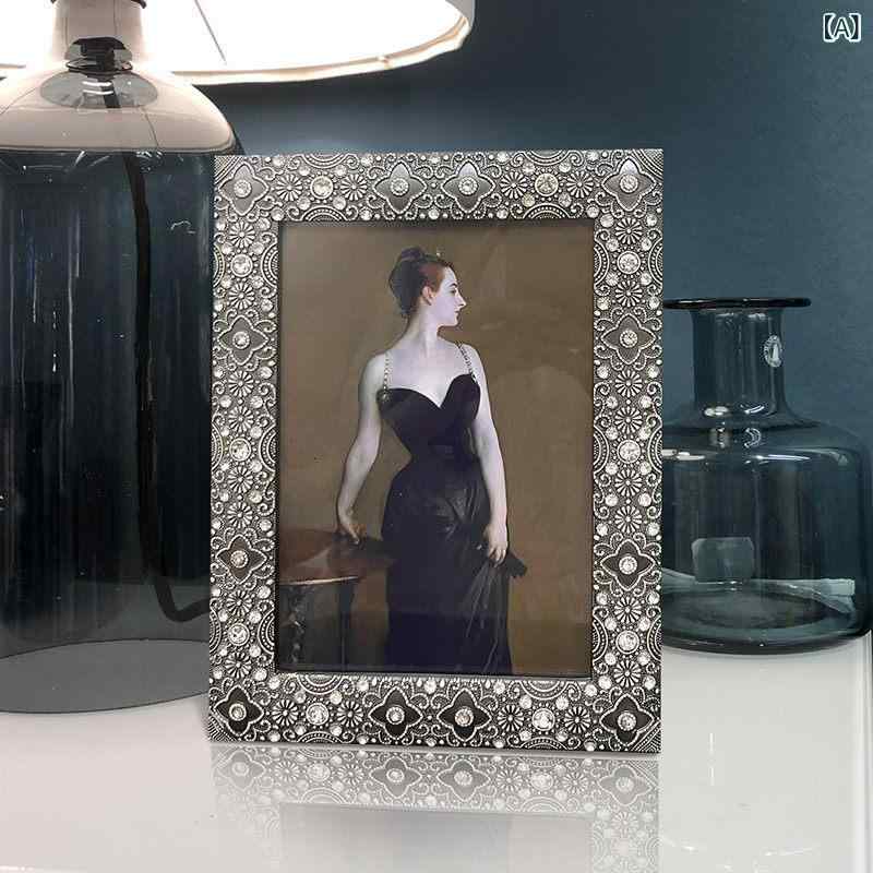 写真フレーム レトロ 金属 ジルコニア付き スタイル ウェディング写真用 卓上 デスクトップ インテリア 装飾 高級感 フォトフレーム 額縁 結婚式記念 ピクチャーフレーム ヴィンテージ ディスプレイ スタンド テーブルデコ