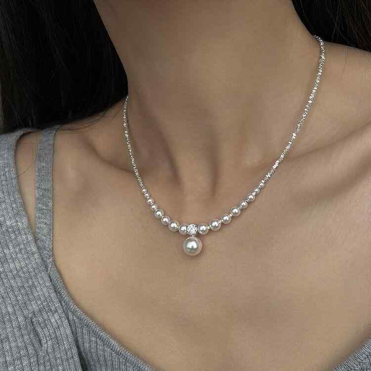 ネックレス 女性用 軽量 高級感 珍珠 シルバー 鎖骨チェーン ファッション 百搭 アクセサリー 装飾品