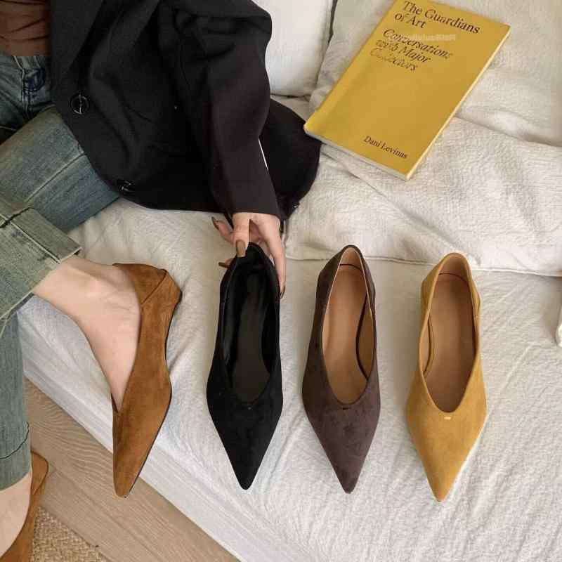 パンプス レディース 婦人靴 ベルベット スエード調 ヒール 切り替え 尖頭 浅口 ポインテッドトゥ ウェッジソール 柔らかい 軽量 快適 履きやすい 歩きやすい 通勤用 仕事用 普段使い フォーマル 上品 高級感 きれいめ カジュアル かわいい チャン riverpaddy-11630096 リバーパディ パッケージ画像