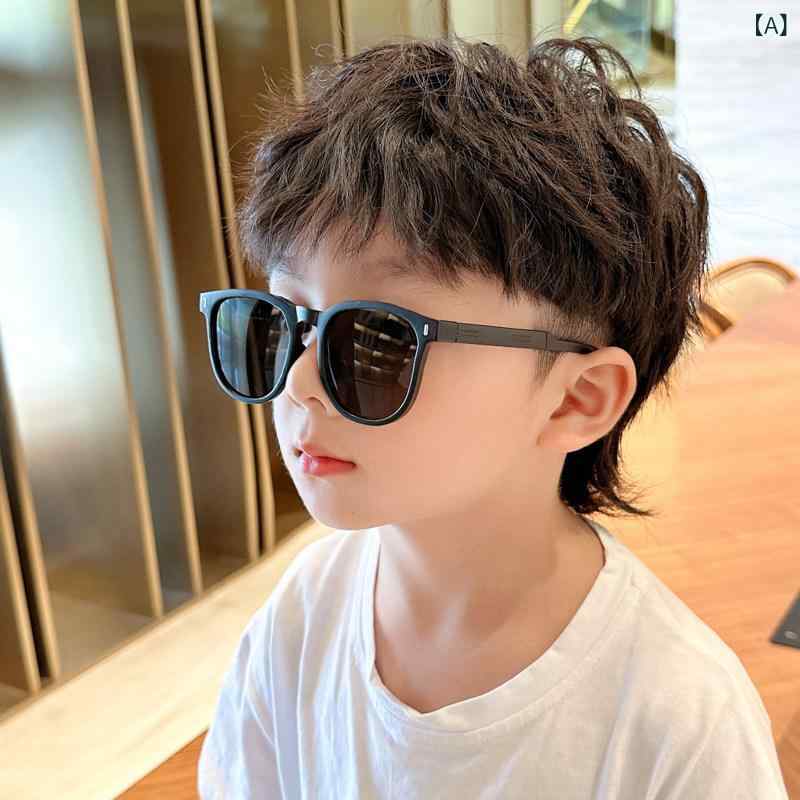 サングラス 子供用 女の子 男の子 ファッション 目に優しい UVカット 折りたたみ式 軽量 ベビー対応 紫外線対策 日よけメガネ・スタイル: カジュアル・機能: 遮陽・適用性別: 男女・カラー展開: ブラック.ピンク.レオパード.ベージュ.カラメル・サイズ: 均一（2-6歳）
