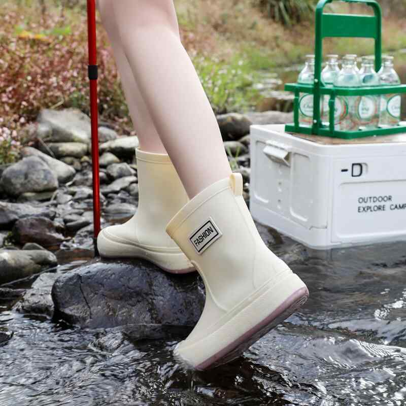 Boots - 雨靴 レディース ショート丈 防水 防滑 ゴム製 ファッション 外履き 成人用 作業 キッチン 水上 スタイリッシュ 軽量 通勤 普段使い