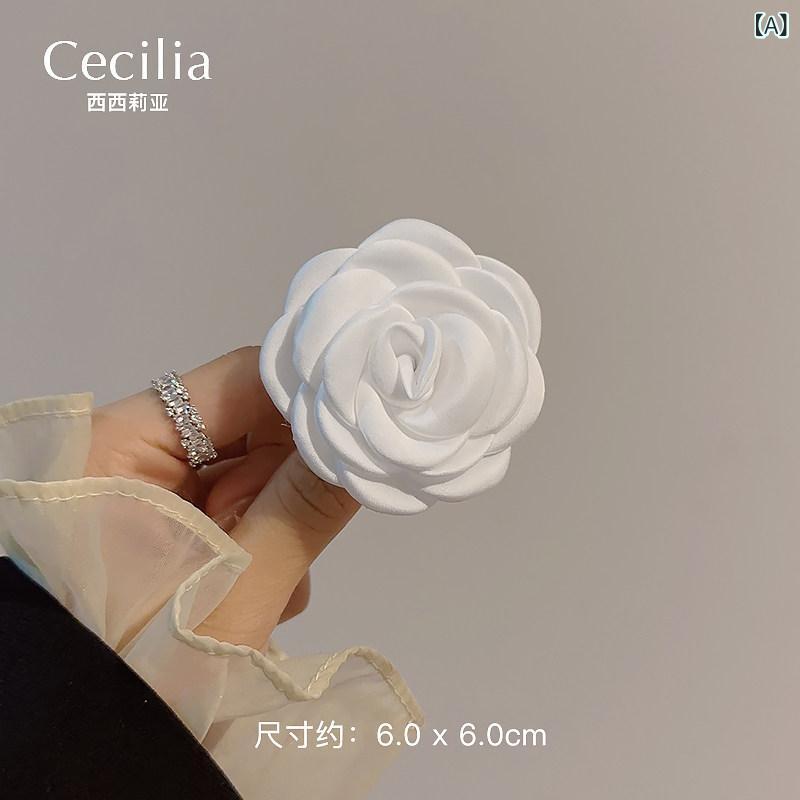 レディース ブローチ カメリア 花モチーフ 精緻 高級感 ユニーク 服飾アクセサリー 胸花 ピン 配飾 花朵 装飾品