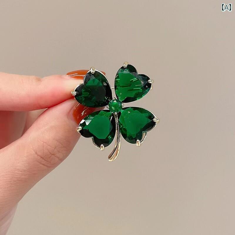 ブローチ レディース 緑 水晶 四つ葉のクローバー 高級感 スーツ ジャケット 胸花 通勤用 アクセサリー ピン 固定 装飾