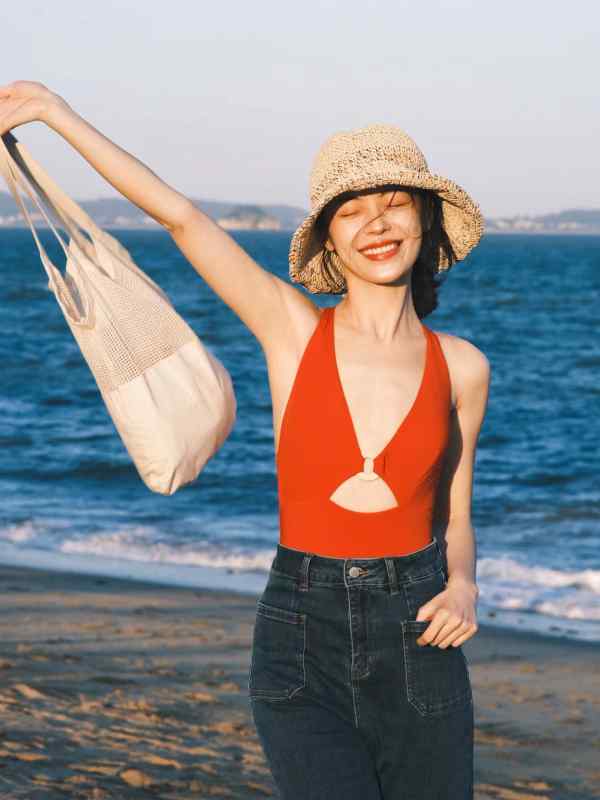 レディース 水着 ワンピース 深Vネック 赤 セクシー 背中開き スリム レトロ 風 ビーチ リゾート 温泉 サマー トロピカル 軽量 伸縮性