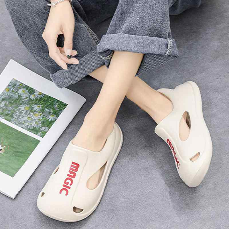 女の子用サンダル 夏用 洞洞 ビーチシューズ 滑り止め 一体型 屋外用 軽量 クッション性 防水加工 ピンク系 ブルー 通学 遊び着