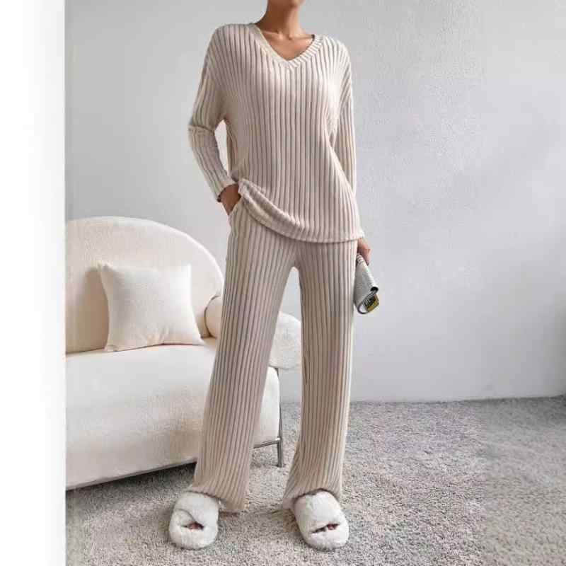 レディース 秋冬 ニット トップス セット ファッション ゆったり Vネック ストライプ ワイドパンツ 直筒 ストレート シルエット 軽量 吸湿速乾 切り替え 普段使い 通勤 カジュアル スタイル コットン 混 紡績 柔らか 肌触り ベー