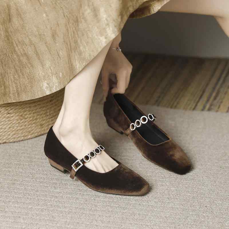 Ballet Shoes - フラットシューズ レディース 法式バレエ風 ワンストラップ 疲れにくい 軽量 柔軟素材 スカートコーデ 普段使い カジュアルスタイル ブラック ピンク系 通勤対応 伸縮性 低反発クッション