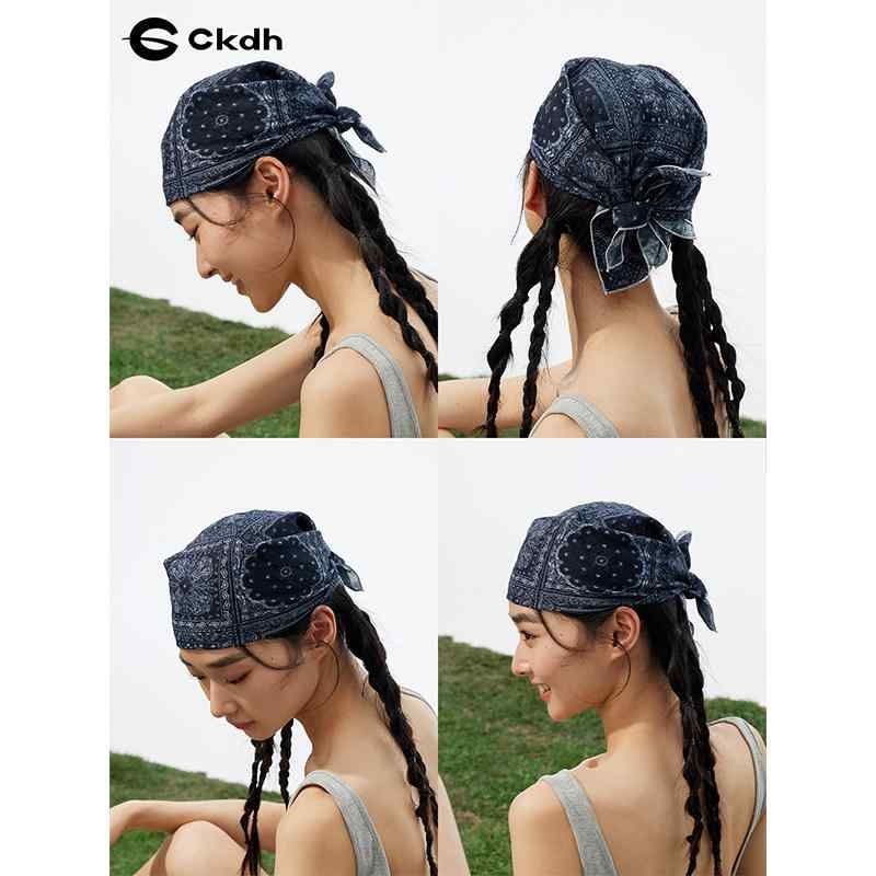 ヘッドバンド メンズ レディース 日系 レトロ コットン ヘッドラップ ヘアバンド リボン ヒップホップスタイル 春夏 軽量 通気性 吸湿速乾 普段使い カジュアル・スタイル: 日系・長さ: 55cm・形状: 小方巾・機能: 多機能・性別: 男女共通・カラー展開: 黒.赤.緑.白.レトロブルー.グレーブルー.サンFlower赤.青