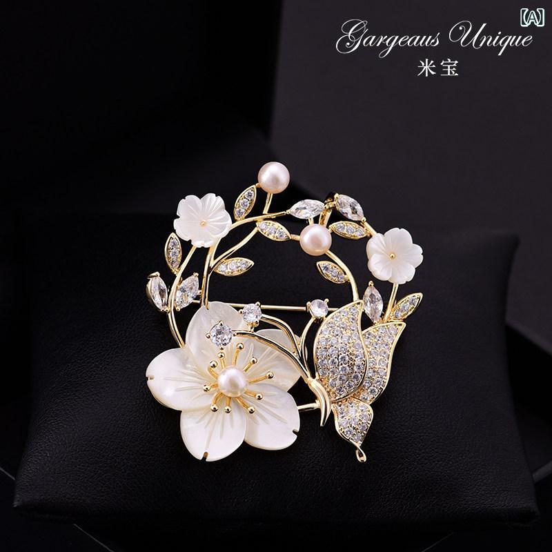 Other - ブローチ レディース パール 母貝 高級感 花モチーフ 桃花 蝶 貝殻 スーツ 胸花 ショール 留め具 ピン アクセサリー 女性 装飾 フラワー バタフライ