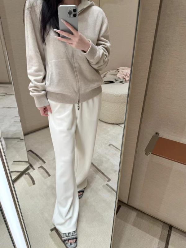 レディース パンツ ストレート 脚細見せ 軽量 快適 伸縮性 通勤用 普段使い 吸湿速乾 ボトムス 女性用 スカート合わせ