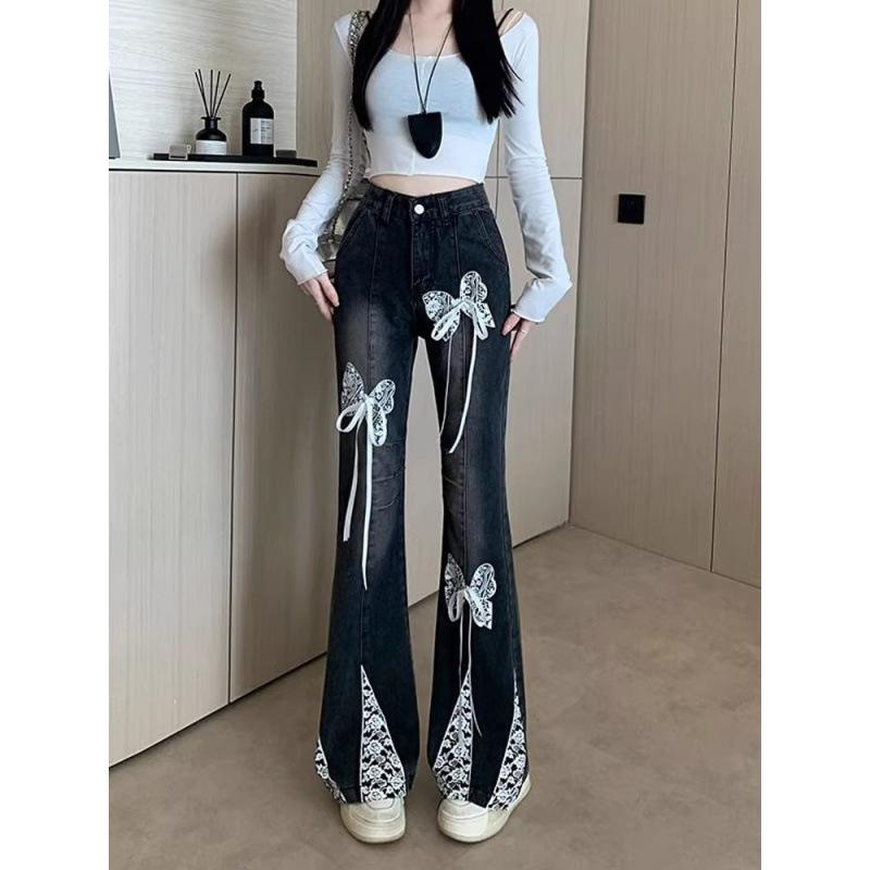 乐天商城 - デニムパンツ 女性用 ビッグサイズ 春夏 マイクロフレア スリムフィット 垂感 修身 かわいい レディース 大きめ サイズ ヴィンテージ アメリカンスタイル レース 蝶結び ロング丈 軽量 ストレッチ 通勤 普段使い デイリー ファッション トップス ボト