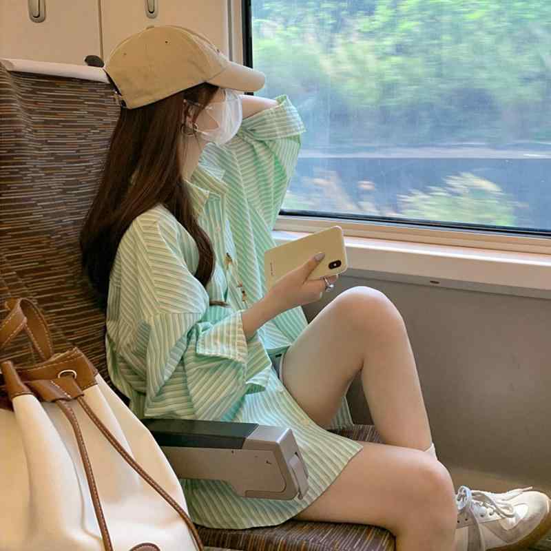Other - カーディガン レディース 緑 ストライプ 柄 韓国 高級感 ゆったり シルエット 薄手 長袖 トップス 春夏 羽織り 軽量 吸湿速乾 通勤 普段使い