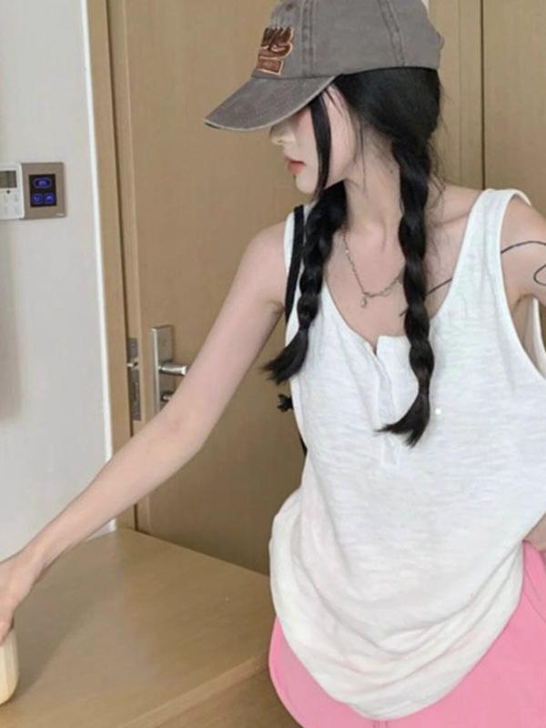 レディース キャミソール ゆったり 無袖 トップス 春夏 大きめサイズ 体型カバー 外出着 普段使い 軽量 伸縮性・・組み合わせ: 単品・シルエット: ・タイプ: 吊り帯・丈: 標準・柄: 無地・主な素材: ポリエステル100%・サイズ展開: 4XL.3XL.2XL.L.XL・カラー展開: ブラック.ホワイト・要素: ボタン・対象年齢: 18-24歳
