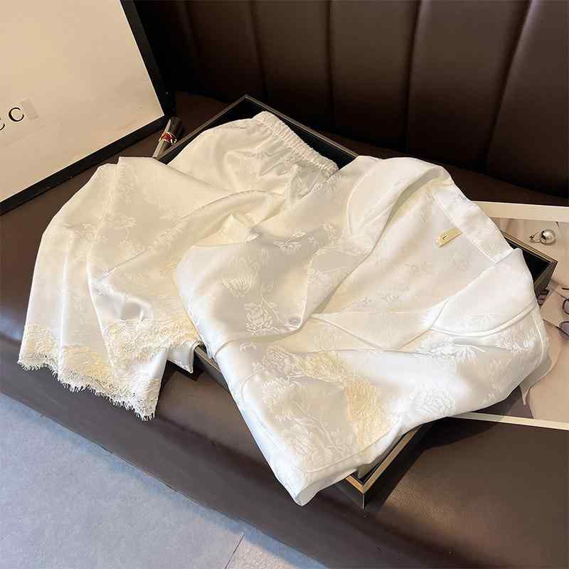 パジャマ レディース 　 長袖 ロングパンツ セット 薄手 軽量 無地 ジャカード柄 かわいい 春夏秋 部屋着 通気性 吸湿速乾 涼しい・スタイル: シンプル・: ボタン飾り・パンツ丈: ロング・主な素材: 真絲・対象年齢: ・パンツウエスト: ゴム・用途: カジュアルホーム・素材: 桑蚕絲100%・厚み: 薄手・袖丈: 長袖・襟型: 小翻領・柄: 無地・開き: 前ボタン・性別: 女性・サイズ展開: XXL, L, XL・カラー展開: 白色