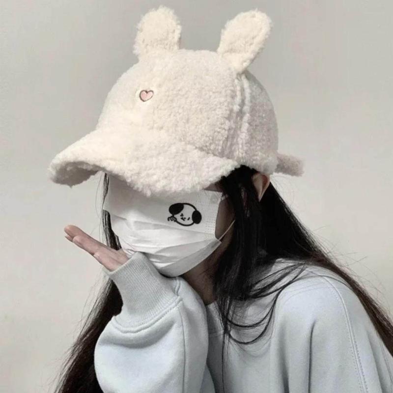 ベースボールキャップ レディース ウサギ耳 秋冬 白色 羊毛 保温 シンプル 小顔効果 顔映り 良い 暖か 普段使い カジュアル コーデ 合わせやすい