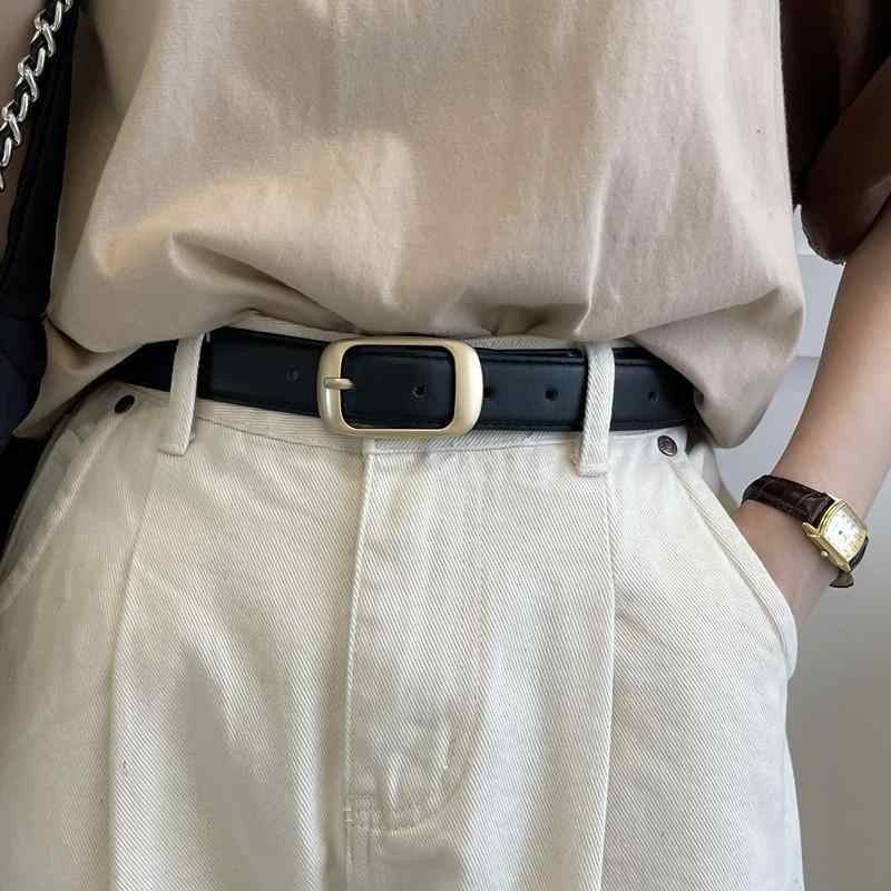 レディース ベルト 白 革 シンプル ゴールド バックル 学生向け 韓国 デニムパンツ用 装飾 腰帯 合わせやすい 普段使い・主な素材: PU（人工革）・スタイル: 汎用・対象性別: 女性・種類: ベルト・カラー展開: 黒.コーヒー.白.茶色・柄: 幾何模様・バックル素材: 合金・対象年齢層: ・バックル款式: ピン式・幅: 2.8cm