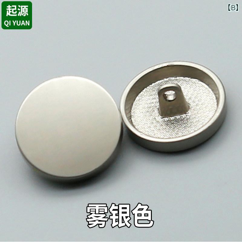 リバーパディのボタン シャツ用 Tシャツ用 金属 鏡面仕上げ 平面円形 高級感 ファッション 小型 ユニセックス 日常使い 軽量 シンプル ブラック シルバー｜アングル3