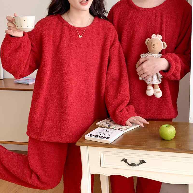 Rakuten - パジャマ 男女ペア 冬用 赤 ベルベット混 片面ふわふわ 暖か 保温性 部屋着 ゆったり大サイズ 柔らかい 伸縮性 家居服 コットン混 日常使い