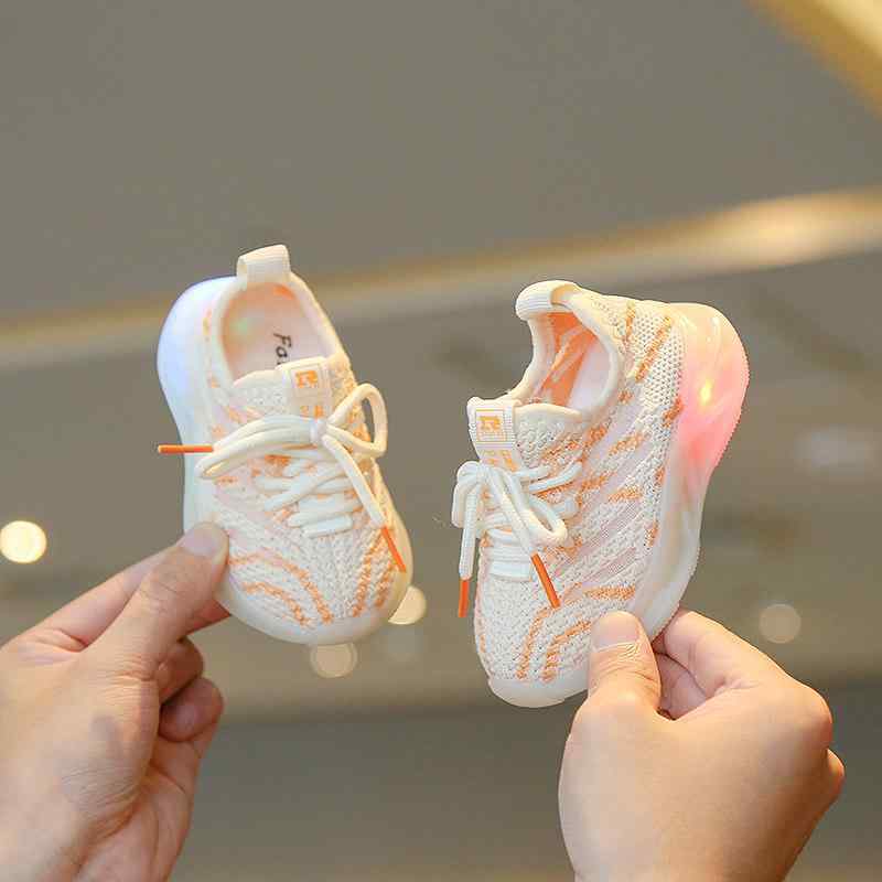 Other - ベビーシューズ 女の子 春夏 ソフトソール 歩き始め 通気性 メッシュ スポーツ ライト付き 軽量 スニーカー 室内外 柔らかい素材 伸縮性