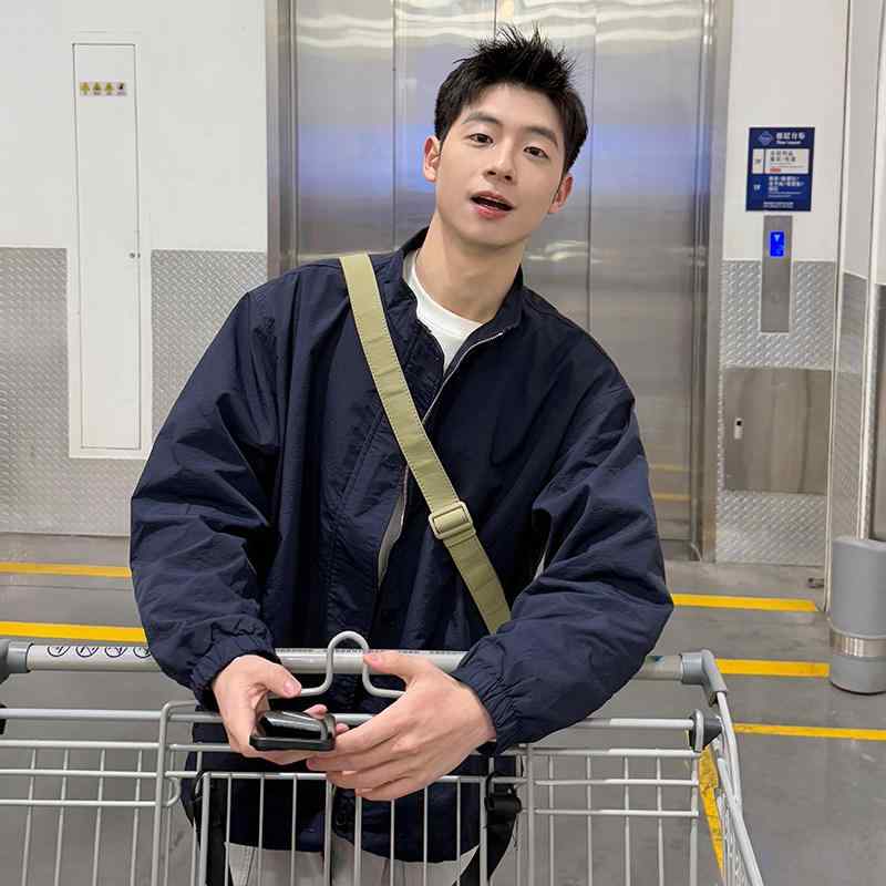 樂天商城 - メンズ スタンドカラー ジッパー 単色 ジャケット 春秋 アウター ワークスタイル 普段使い 通勤 軽量 伸縮性