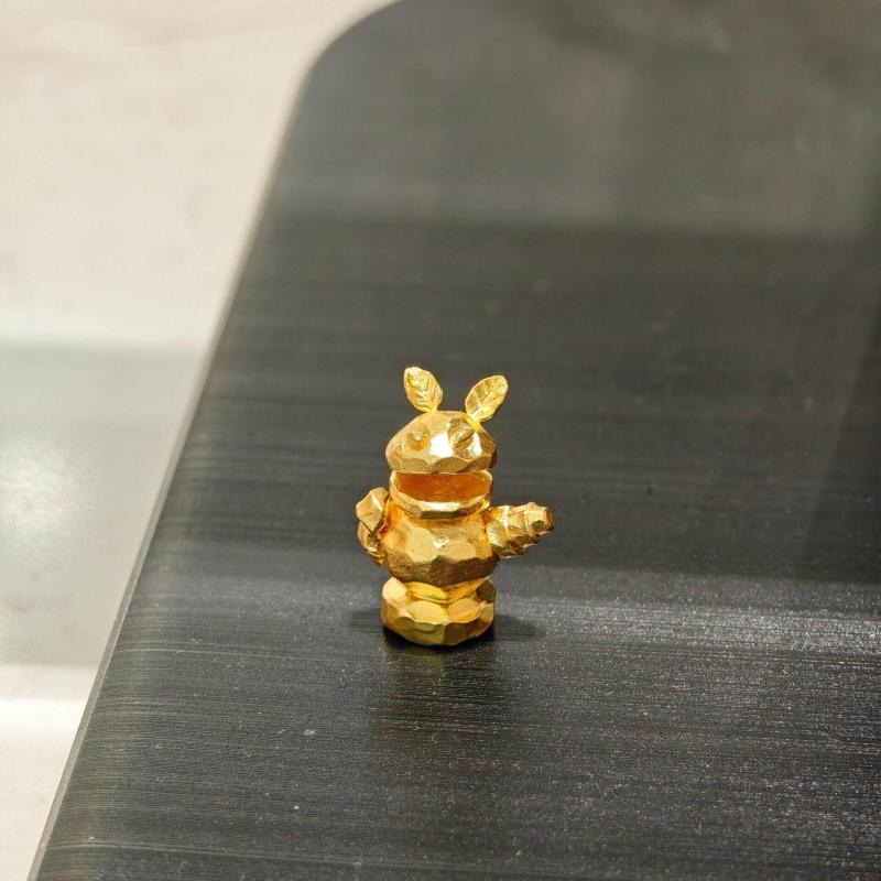 置物 かわいい キャラクター フィギュア インテリア オブジェ 雑貨 アニメグッズ 小さめ ミニサイズ 玄関 リビング 飾り 卓上 デスク 周り 電気メッキ加工 ゴールド カラー おしゃれ 個性的 癒し 贈り物 ギフト プレゼント 記念品 記念日