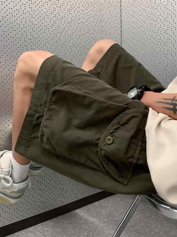メンズ 大ポケット ワーク ショートパンツ 夏用 アメリカン レトロ 機能性 カジュアル 5分丈 膝上丈 ストリート 軽量 吸湿速乾 通勤 普段使い アウトドア・カテゴリ: ワークパンツ・シルエット: ゆったり・ディテール: ポケット・加工: ノンアイロン・ウエスト位置: 中高腰・丈: 5分丈・サイズ展開: M.L.XL.2XL.3XL・スタイル: 青春・対象: ・シーン: 日常・裾: ストレート・ストレッチ: 微弾力・厚み: 通常・柄: 無地
