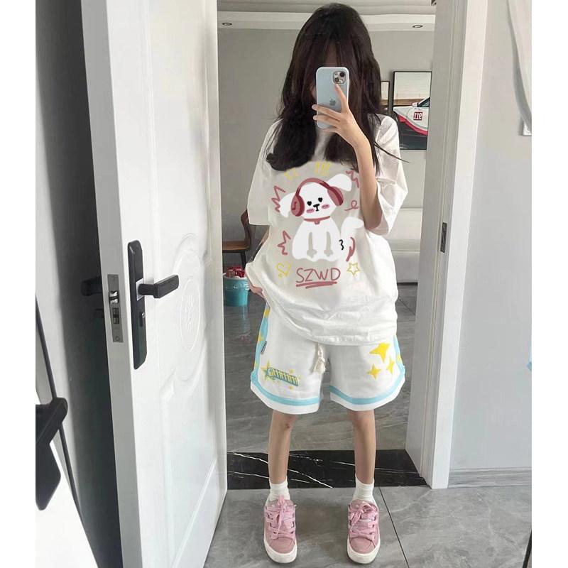 ショーツ レディース 夏用 カジュアル ハーフパンツ アメリカンスタイル ストリート バスケットボール ユニーク ゆったりフィット スポーツウェア 普段使い 軽量 吸湿速乾・サイズ展開: M.L.XL.2XL・.韓版・腰位置: ハイウエスト・要素: ポケット・カラー展開: 白色.黒色・厚み: 薄手・丈: ショート・パンツ形状: ワイドレッグ・対象年齢: 18-24歳
