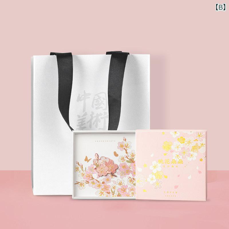リバーパディのブローチ レディース 桃の花 モチーフ 高級感 花柄 ピンク系 伝統 ファッションアクセサリー ピンバッジ 女性用 装飾品｜アングル3
