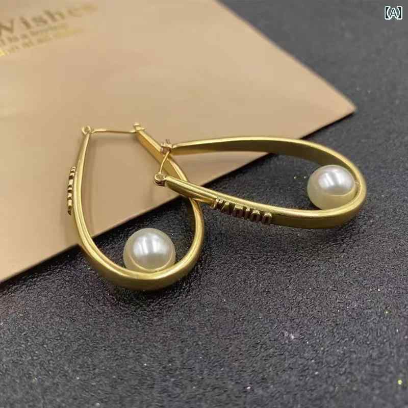 乐天商城 - ピアス イヤリング 女性用 珍珠 楕円形 復古 ファッション 軽量 アクセサリー シルバー加工 日常使い 華やか スタイリッシュ コスチュームジュエリー